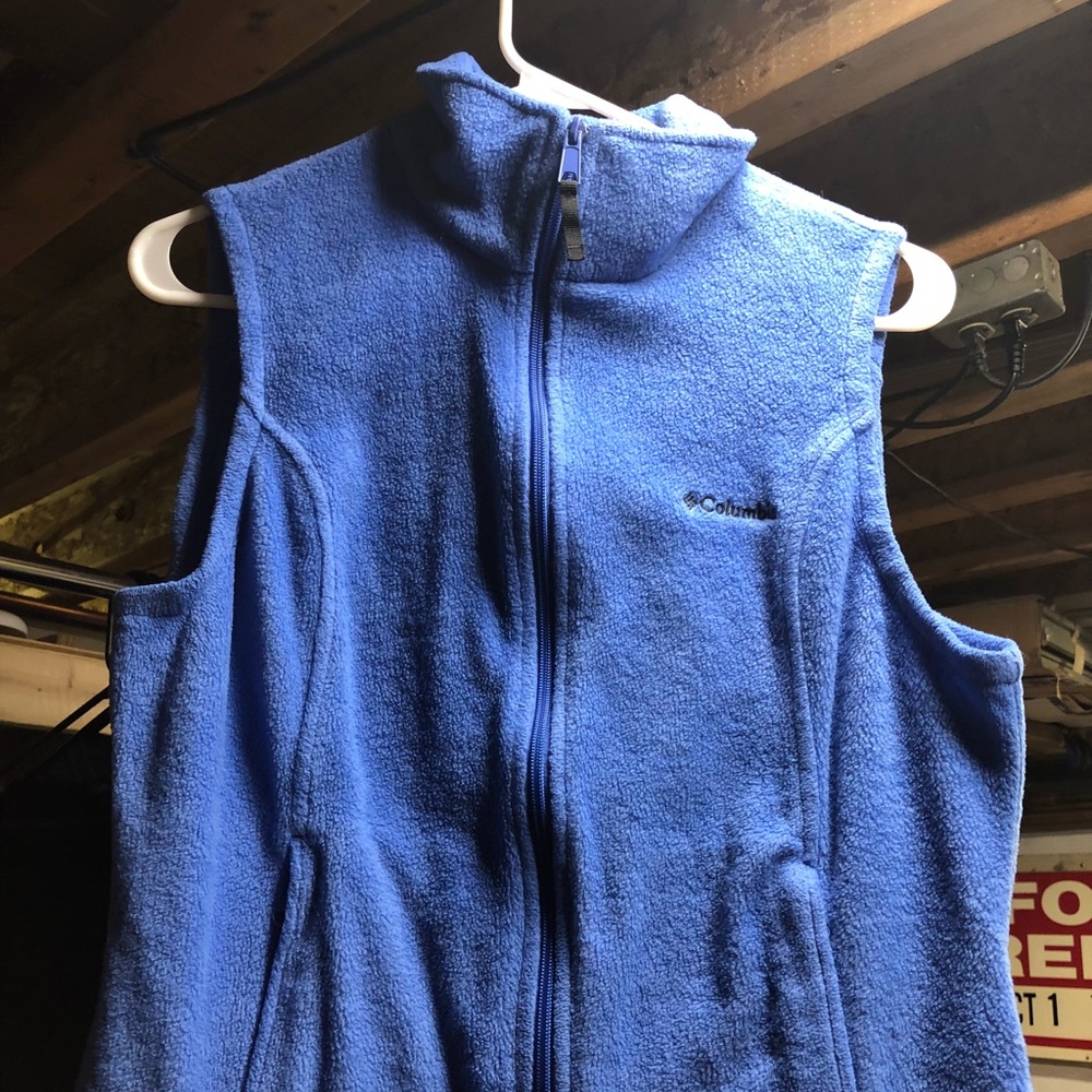 Woman’s Columbia best